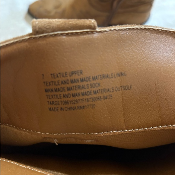 Universal Thread Tan Suede Heeled Boots - Picture 4 of 6